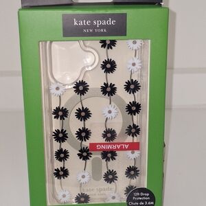 NIB Kate Spade Black & White Daisy Patterned Phone Case
